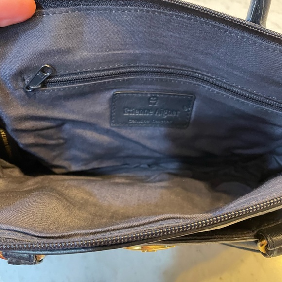 Black/Navy Quality Leather Vintage Etienne Aigner Hand Bag with Gold Accents - Picture 5 of 17